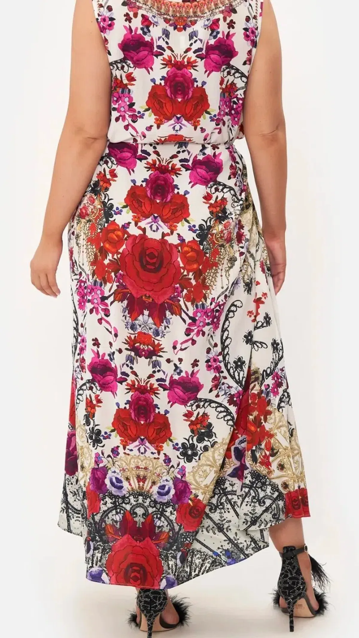 Camilla Reign of roses v neck racerback dress s.XXL - Image 1