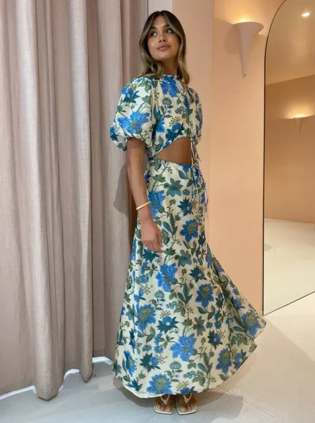 Sir The Label Celia Puff Sleeve Midi Dress in Marguerite Print Size 2 / AU 10 for rent on The Volte - main image