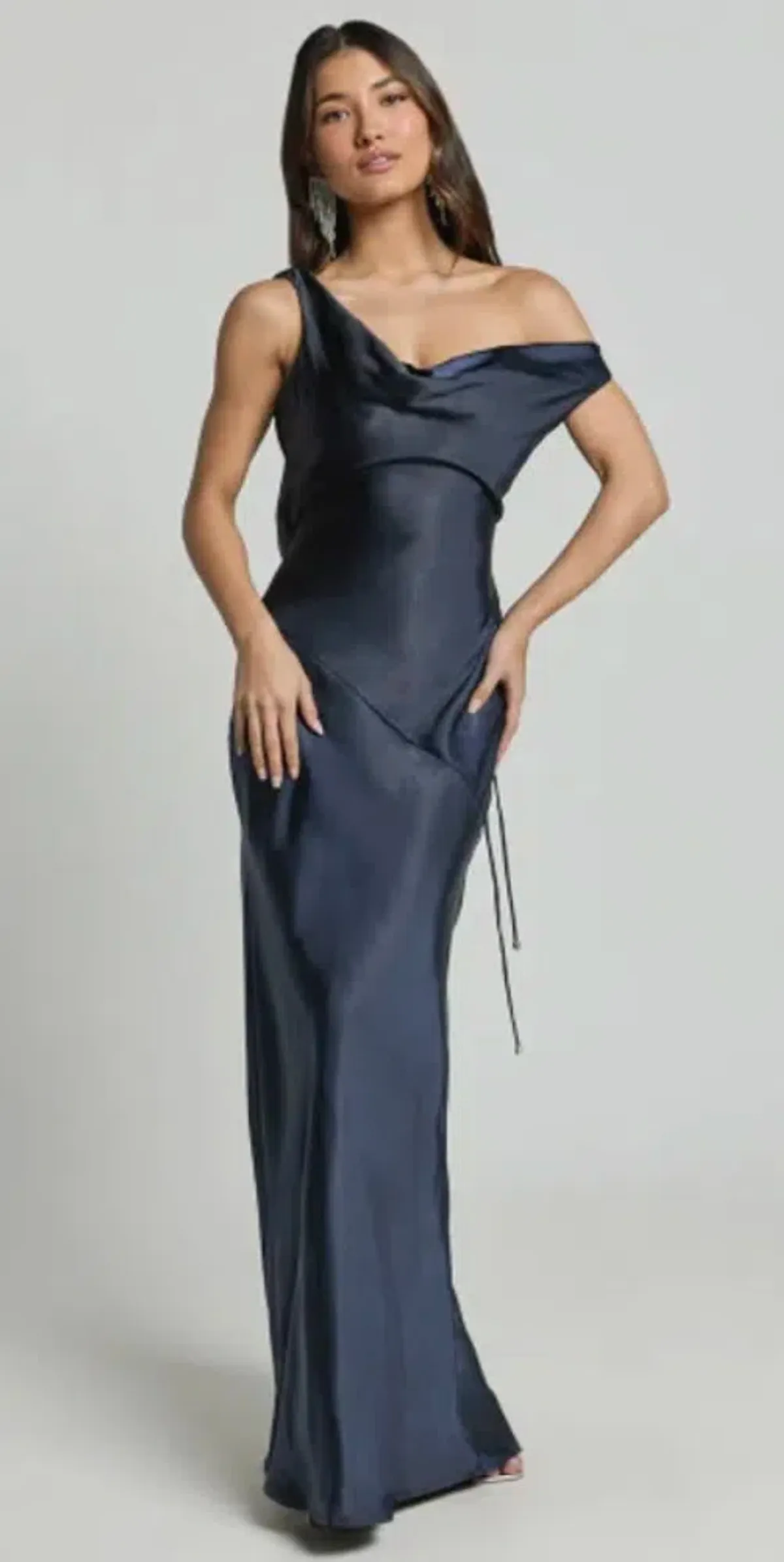 Adilah Maxi Dress in Navy - Image 1