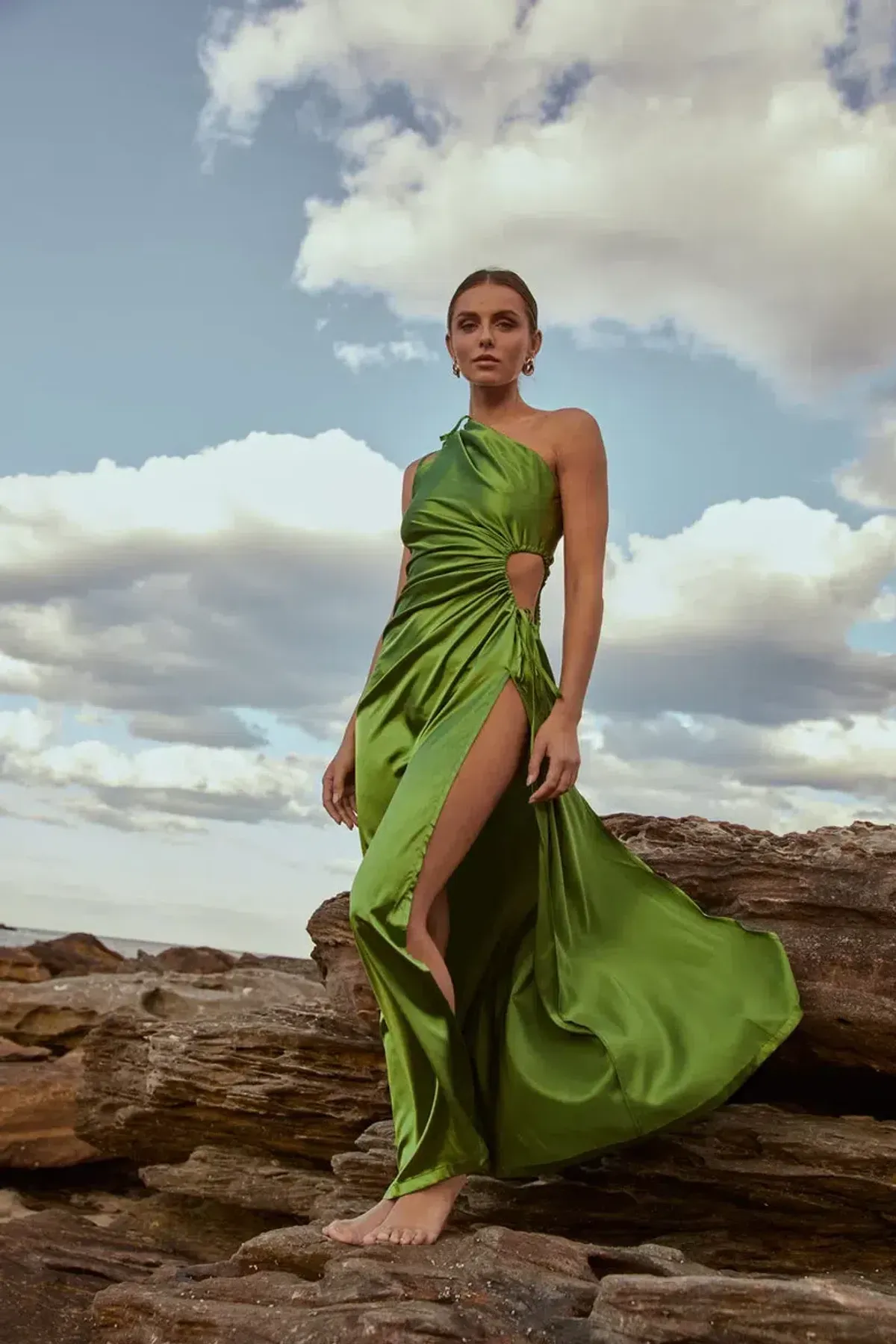 SONYA MODA NOUR MAXI DRESS OLIVE SIZE 12 - Image 1
