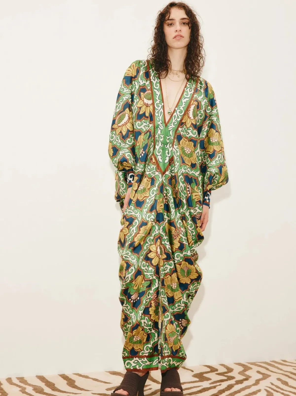 Alemais Liana v neck silk midi dress. Size AU16 - Image 3