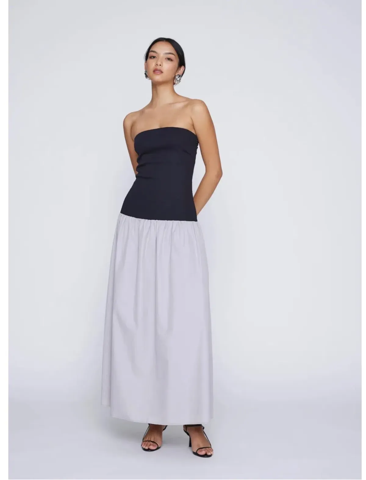Anna Quan Amyra midi dress grey size Aus 6 for rent on The Volte - main image