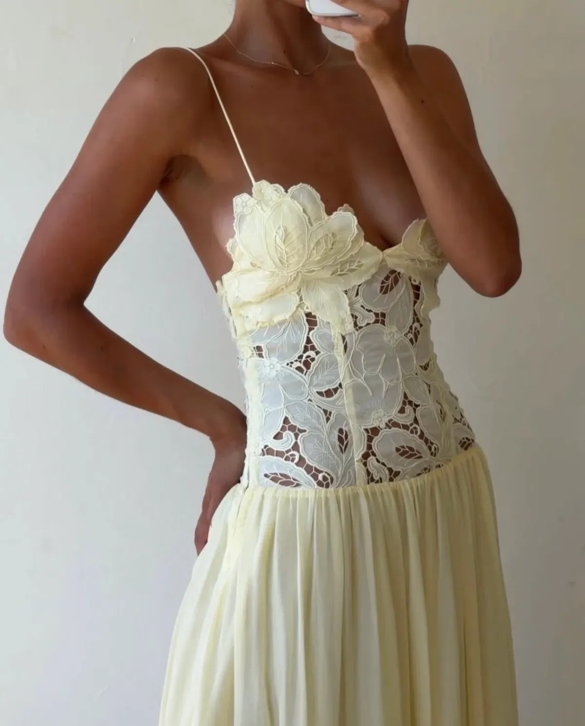Hansen and Gretel Stephanie maxi in butter yellow size 6 XS - Image 1