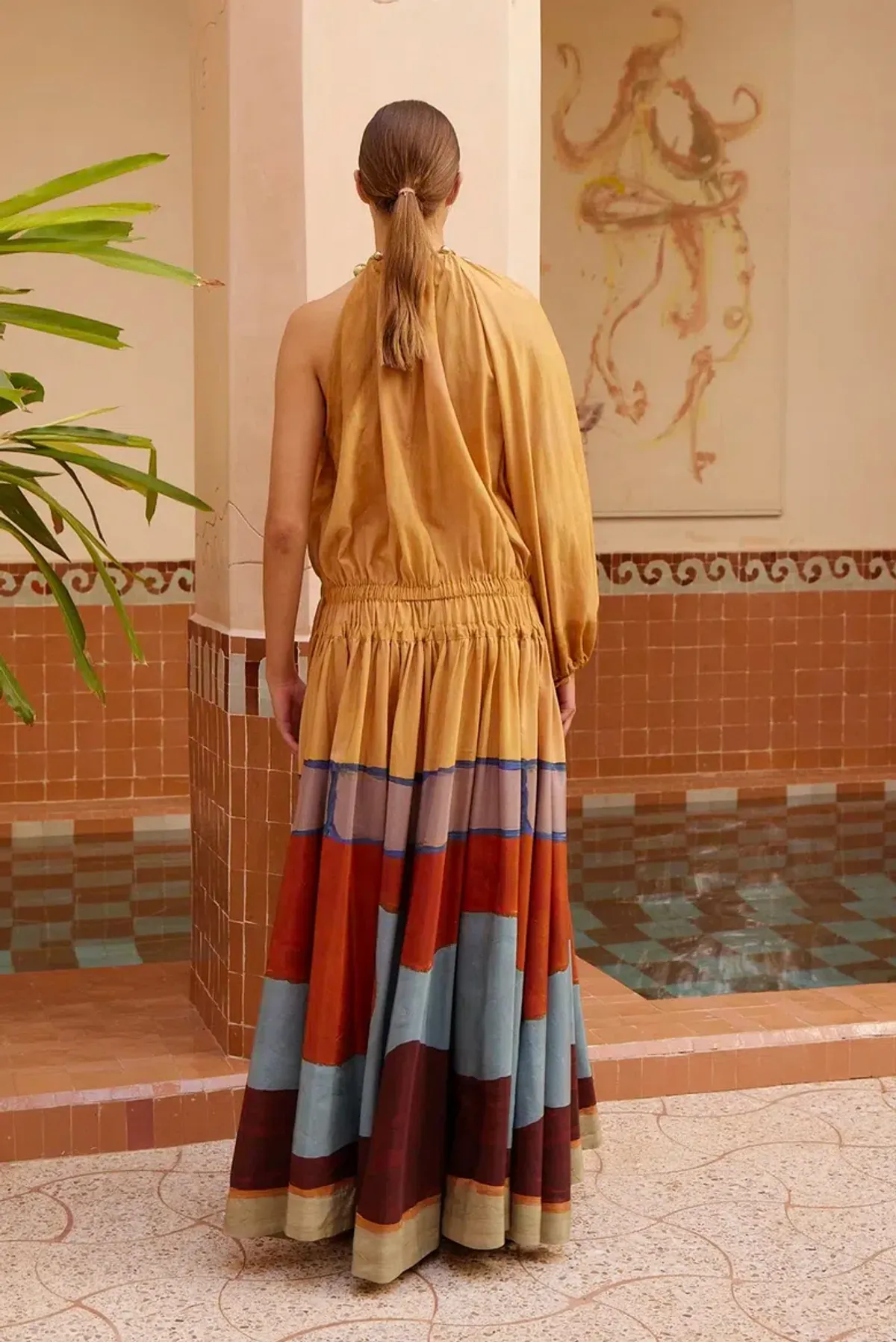 Alémais Desert Gown Size Small - Image 4