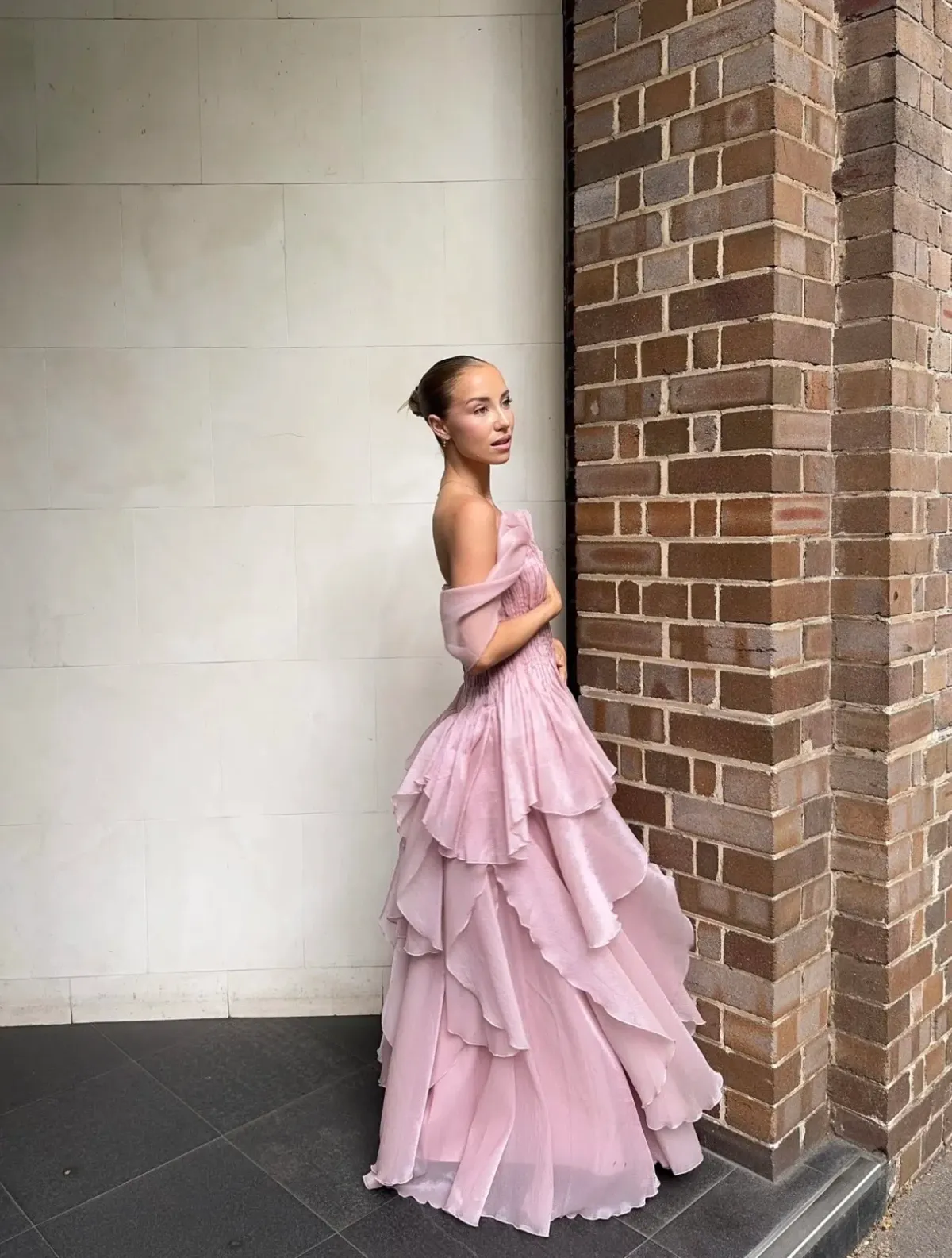 NISHA GOWN | FAWN PINK - SIZE 8 - Image 4