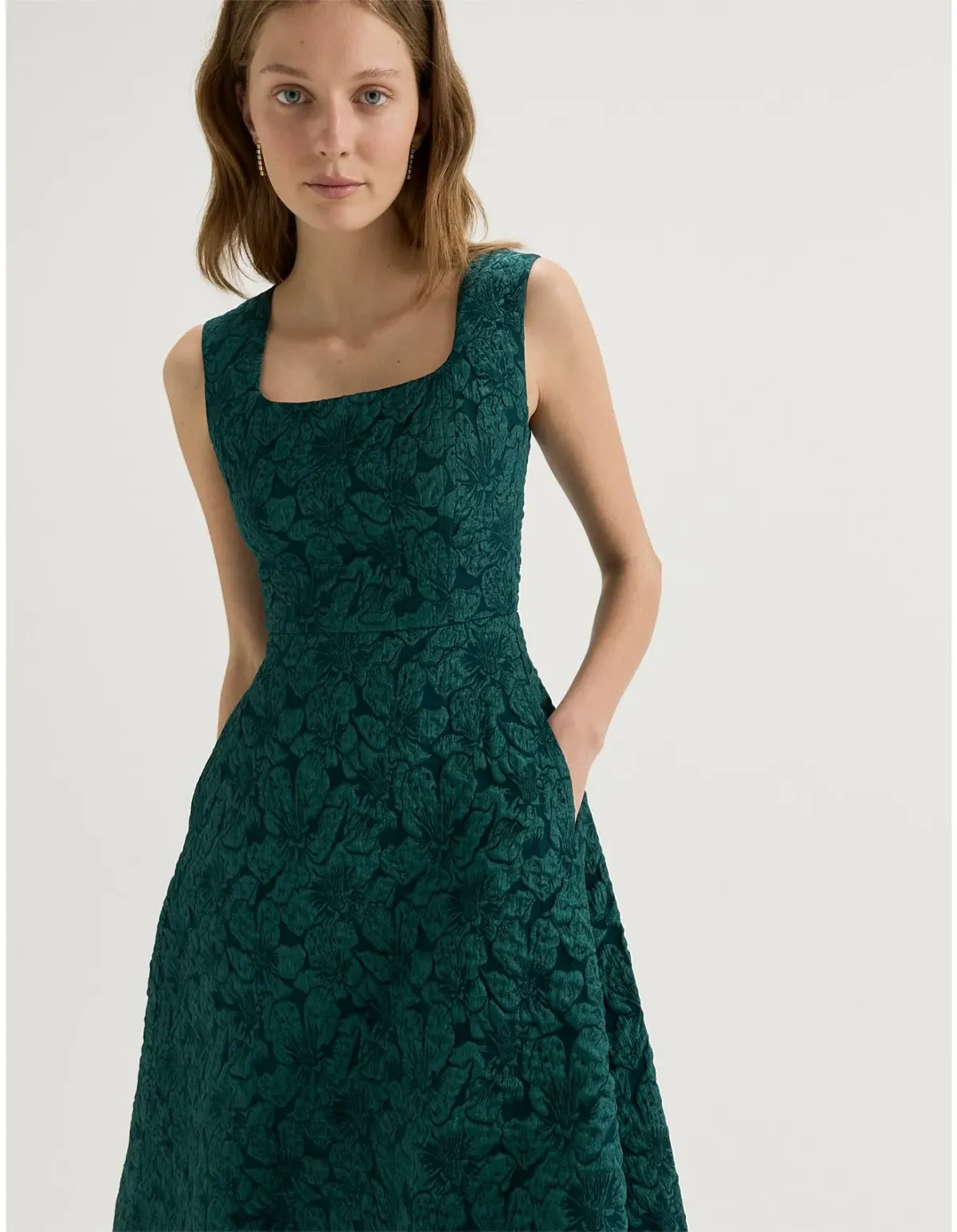 Review Azalea Midi Dress Green Size 12 - Image 5