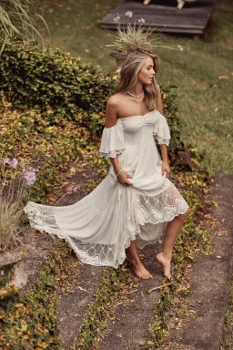 Coven and Co - FOLKLORE GOWN Size L Fits 14-18 for rent on The Volte - image 2