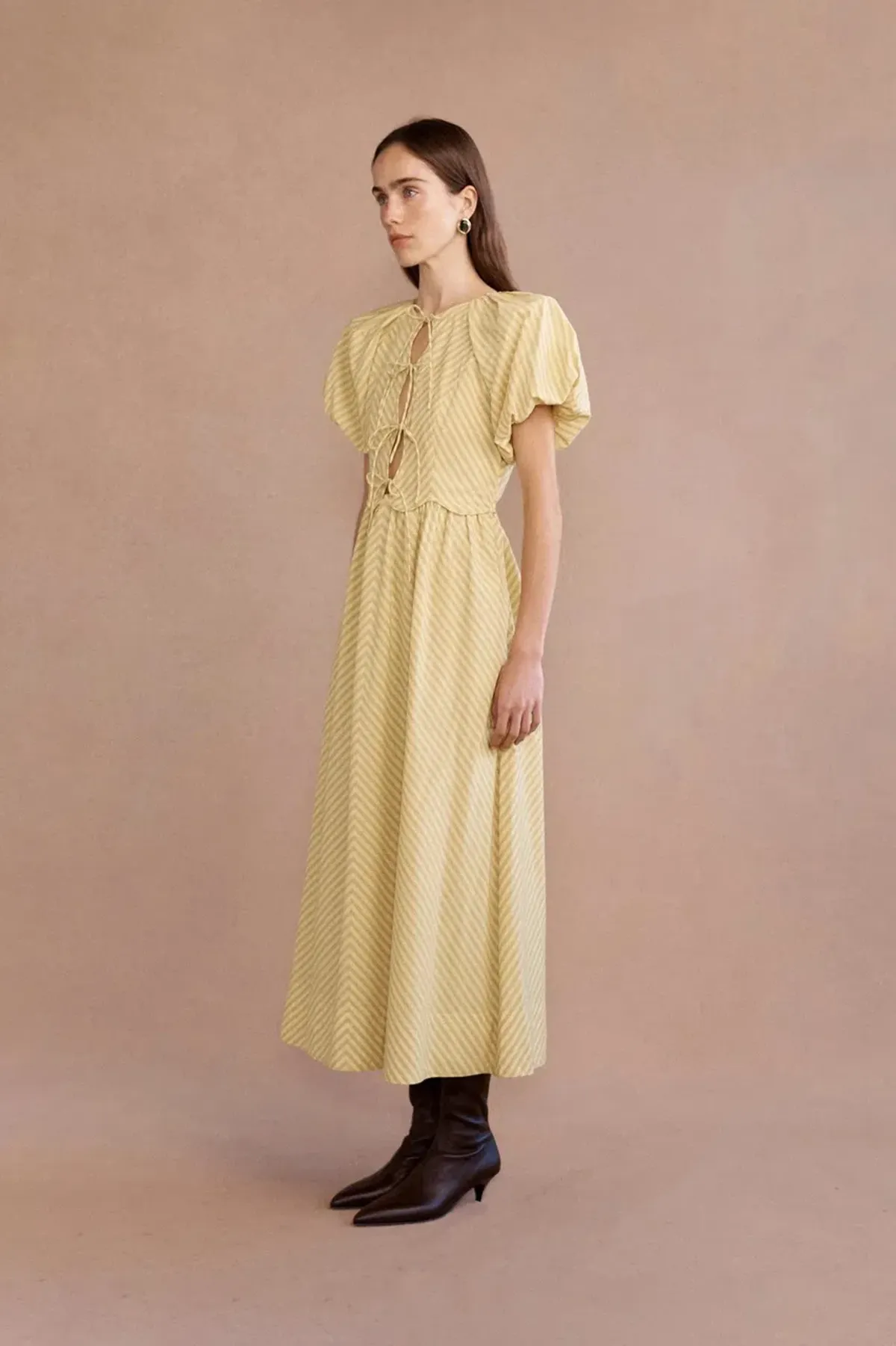 Lovaan Rose Dress Daffodil Size 8 - Image 3