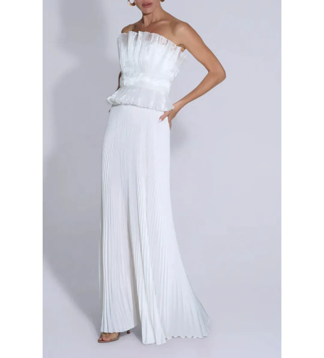 L'Idee Masquerade Gown in Ivory Size AU12 for rent on The Volte - main image