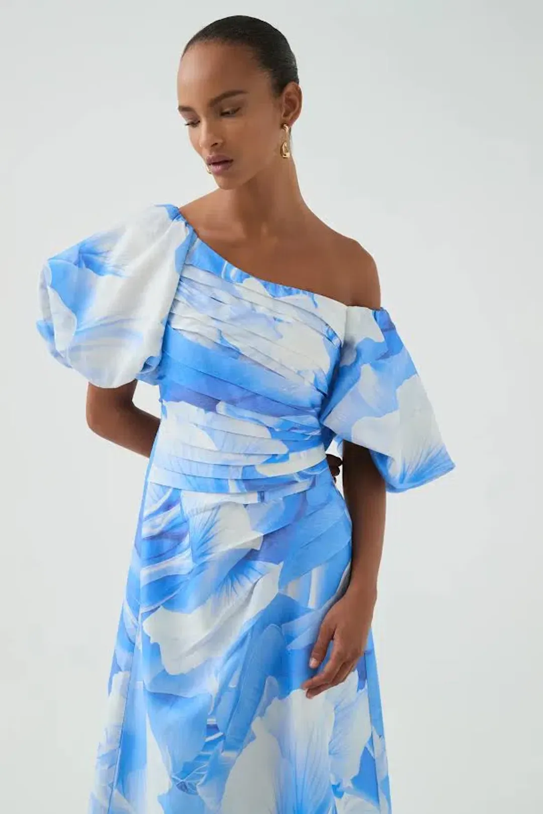 𩵠NEW Aje Cadence Ruched Midi Dress ā Prismatic Floral Light Blue ā Size AU 10 𩵠for rent on The Volte - main image