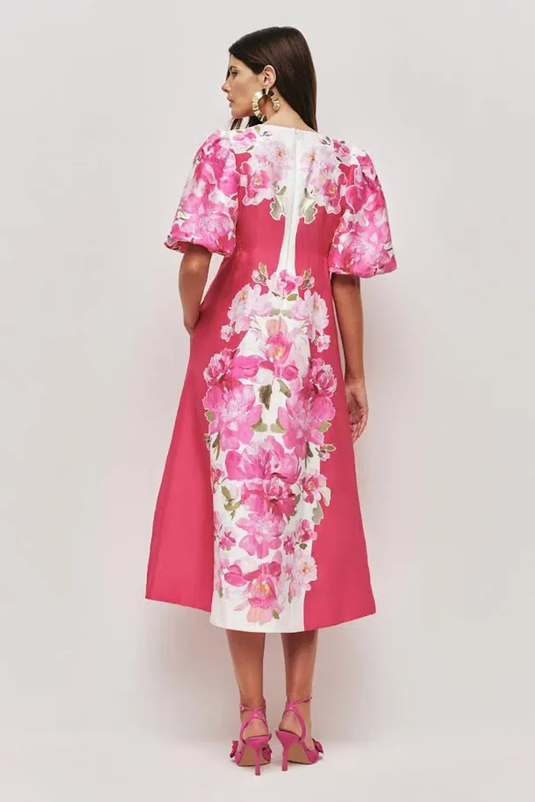 🩷 AJE Overflow Knotted Floral Midi Dress in 'Rosa Bold' Pink – Size AU 10 🩷 for rent on The Volte - main image