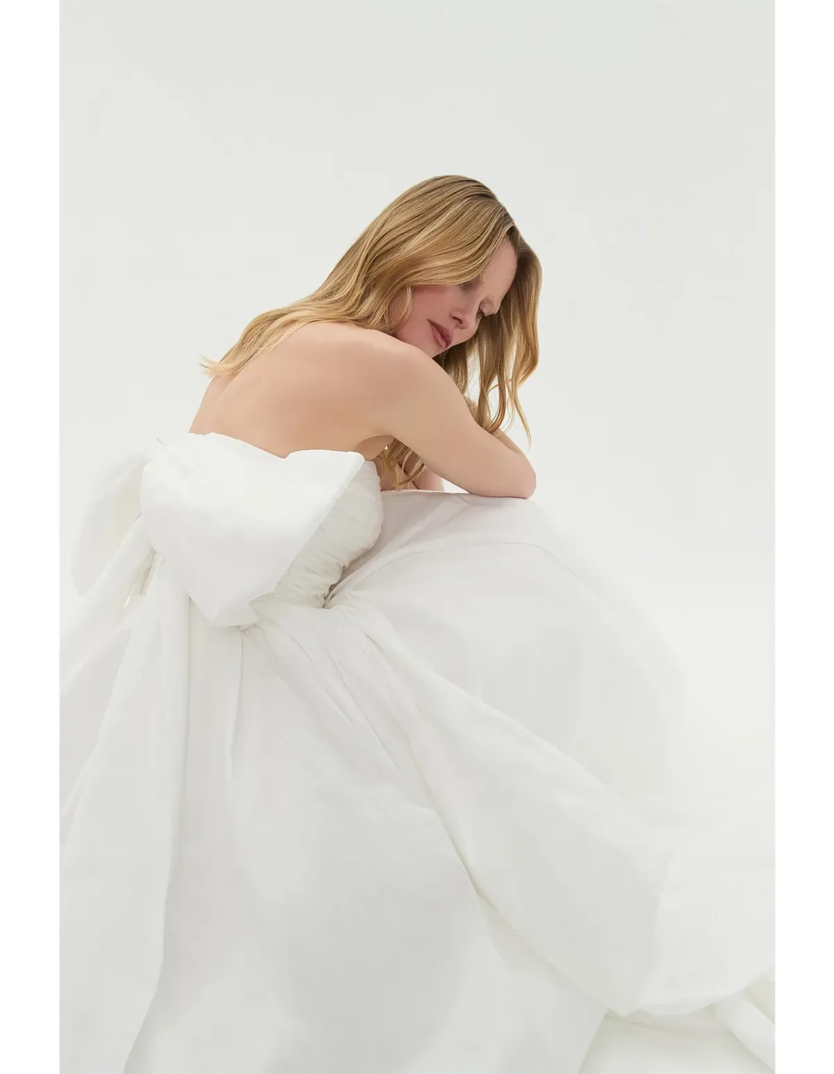 Aje Studio Thea Gown Cream Size 14 - Image 4