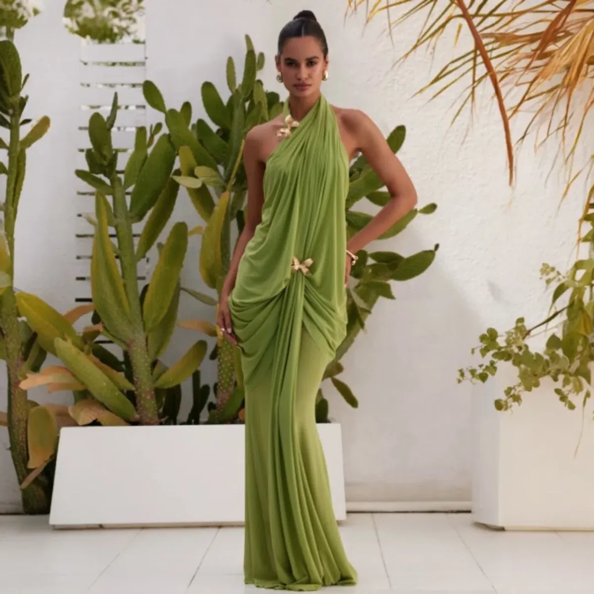 Abyss By Abby DEBUT Maxi In Green Size Medium / 10 AU - Image 2