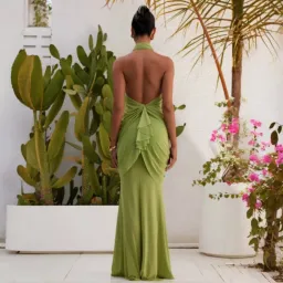 Abyss By Abby DEBUT Maxi In Green Size Small / 8 AU for rent on The Volte - image 3