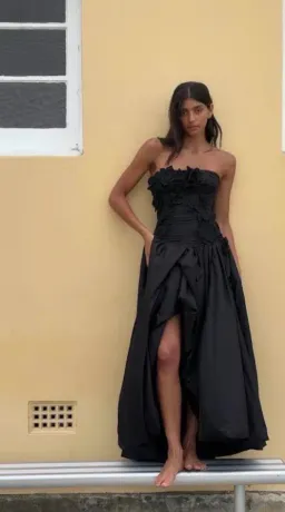 🖤 NEW AJE Splendour Flower Gown – Black – Size 10 AU Maxi Dress 🖤 for rent on The Volte - image 9