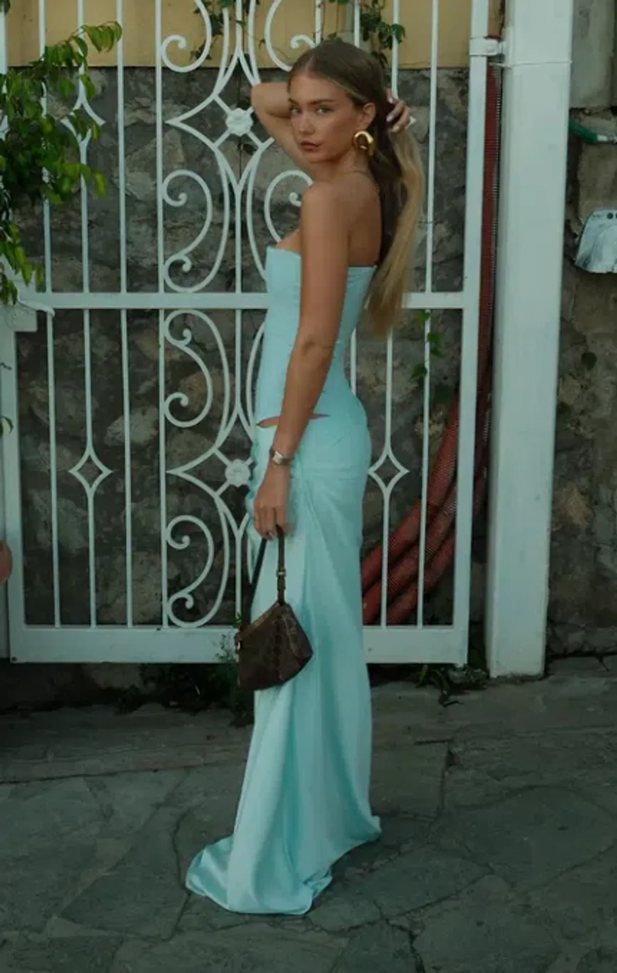 HNTR The Label Huxley Gown – Aqua sz 8 - Image 2