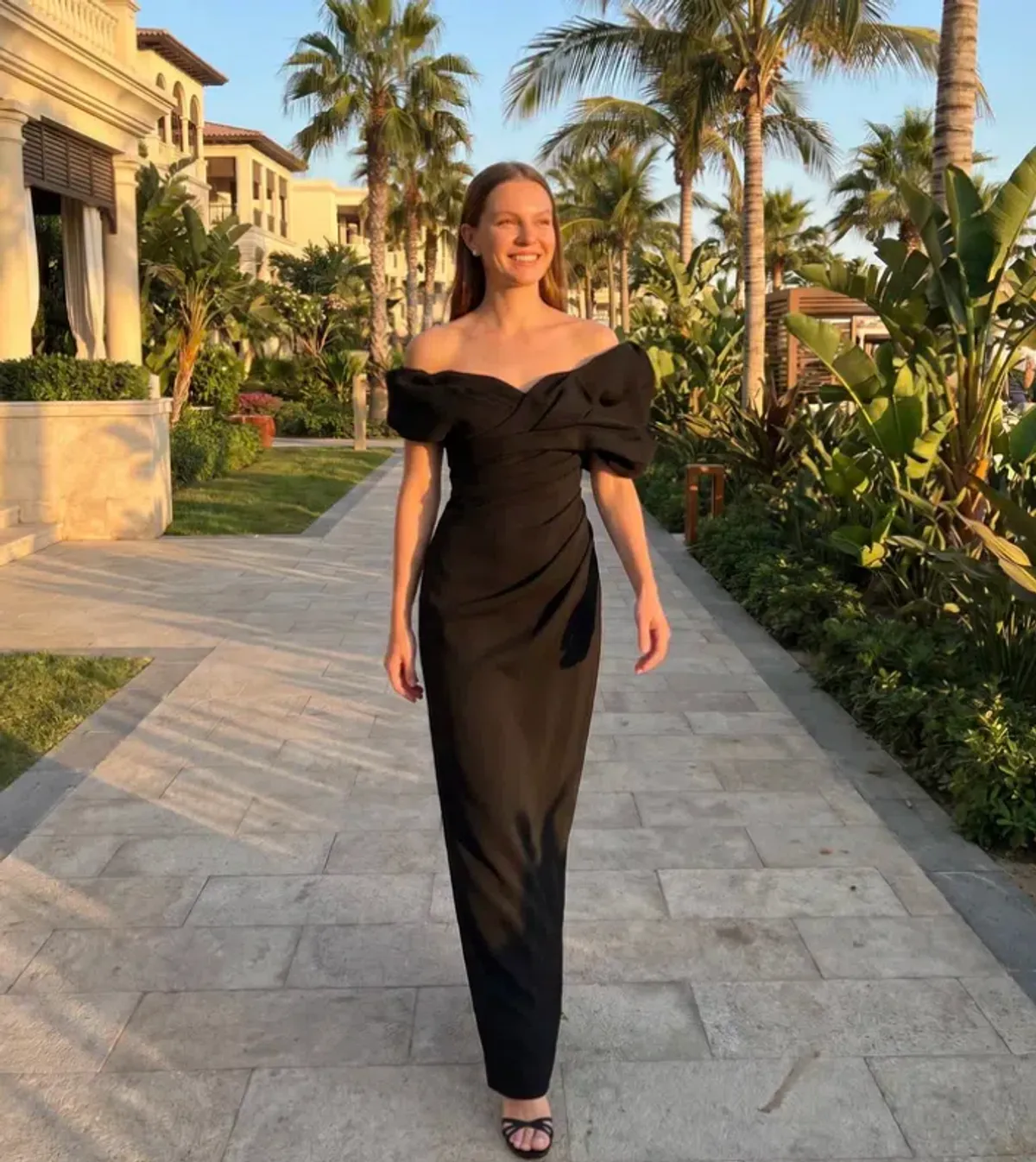 Rachel Gilbert Gia Gown Black Size 1/AU 8 for rent on The Volte - main image