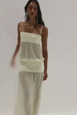 Ance Gria Romeo Gown Cream size S for rent on The Volte - image 4