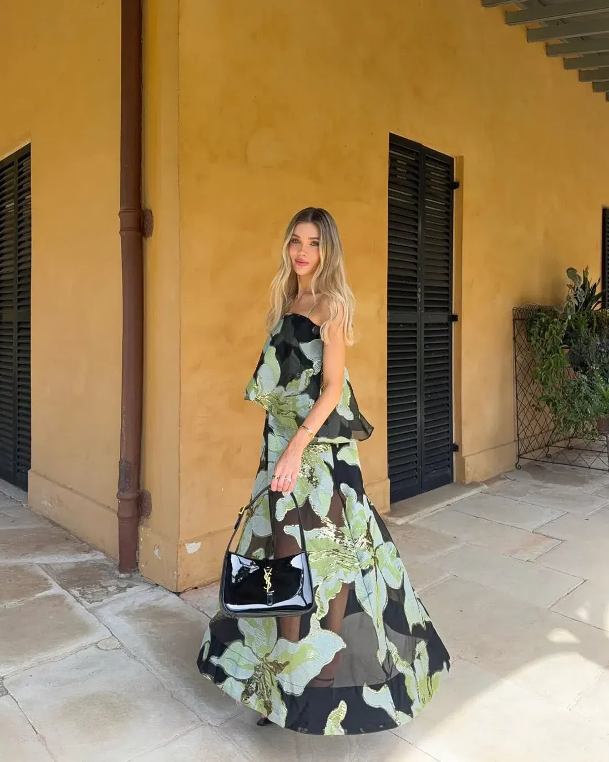 Elliatt Elysia Tiered Gown size 12 Green Black - Image 3