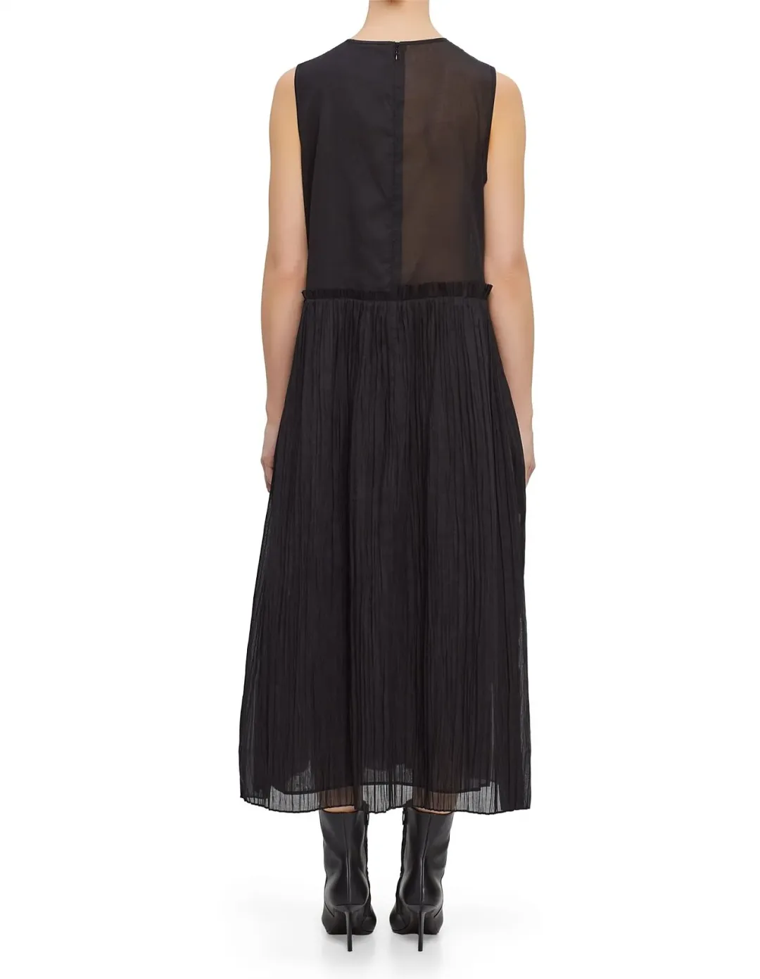 Jil Sander Elegant Pleated Midi Dress Black Size 40 for rent on The Volte - main image