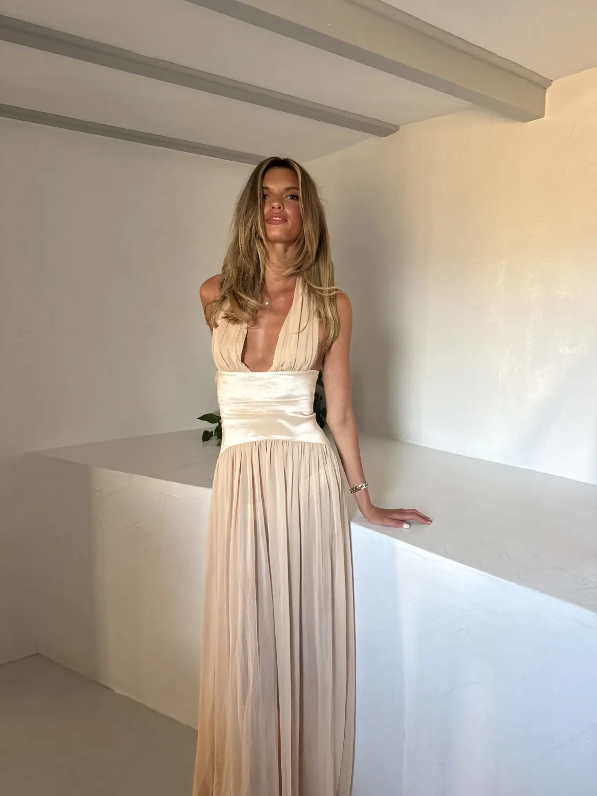 Arcina Ori Ramona gown floor length champagne size 6 - Image 1