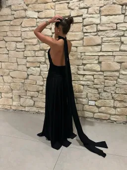Effie Kats verity gown size 8 for rent on The Volte - image 3
