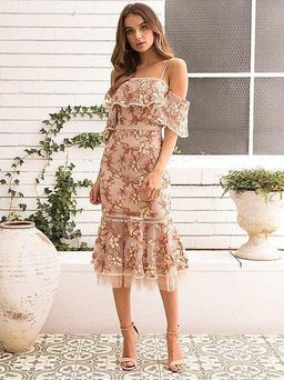 Rodeo Show Rowena Lace Dress Size 16 for rent on The Volte - image 1