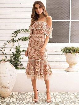 Rodeo Show Rowena Lace Dress Size 14 for rent on The Volte - image 1