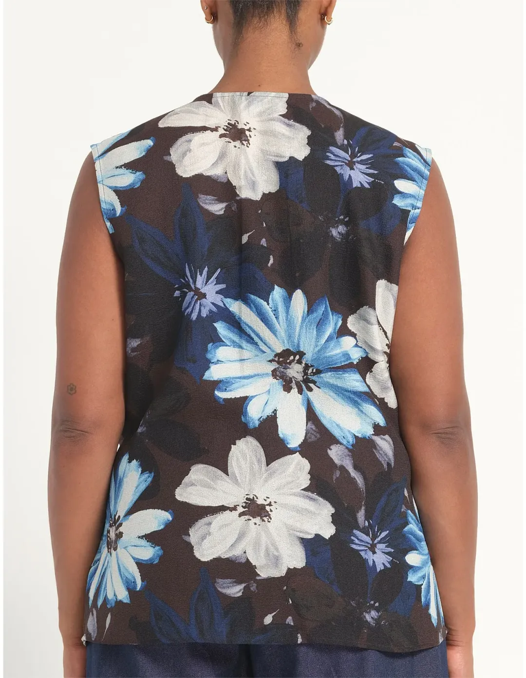 Estelle Aveline Shirt Size 18 AU Choc Sky for rent on The Volte - main image