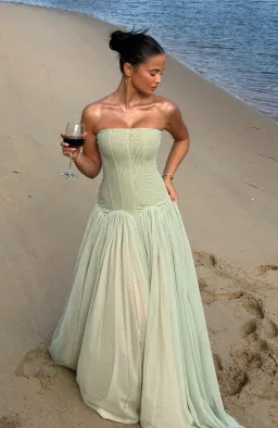White Fox Magic Muse Maxi Mint Green for rent on The Volte - image 3