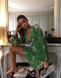 Realisation Par The Kate Dress Summer Loving Green Size 6 for rent on The Volte - image 4