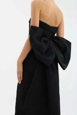 π€BRAND NEW - REBECCA VALLANCE Helene Bow Midi Dress β Black β Size 10 Strapless Formal Dress π€ for rent on The Volte - image 6