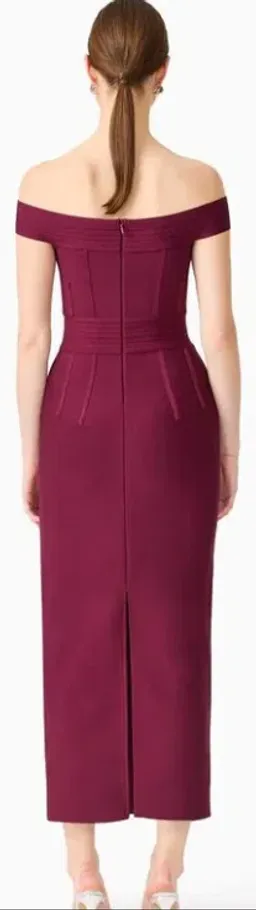 Elliatt Elena strapless dress midi plum red size 8 for rent on The Volte - image 3