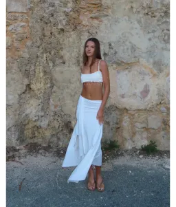 Lachln Prestn white set size 6-8 for rent on The Volte - image 3