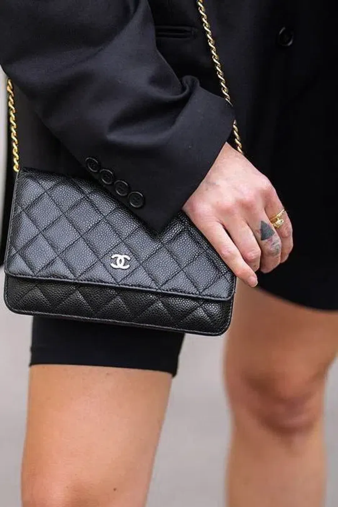 CHANEL wallet on chain Black Caviar for rent on The Volte - main image