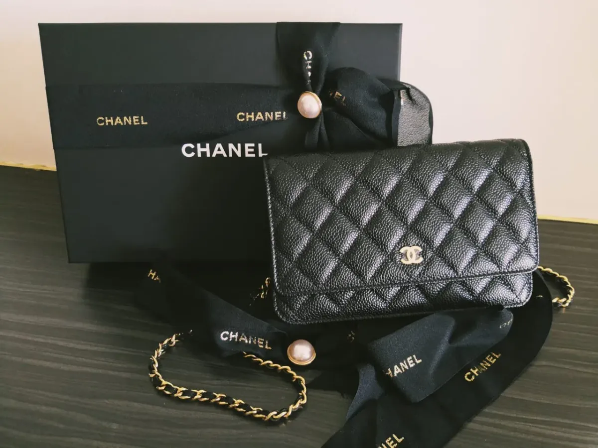 CHANEL wallet on chain Black Caviar for rent on The Volte - main image