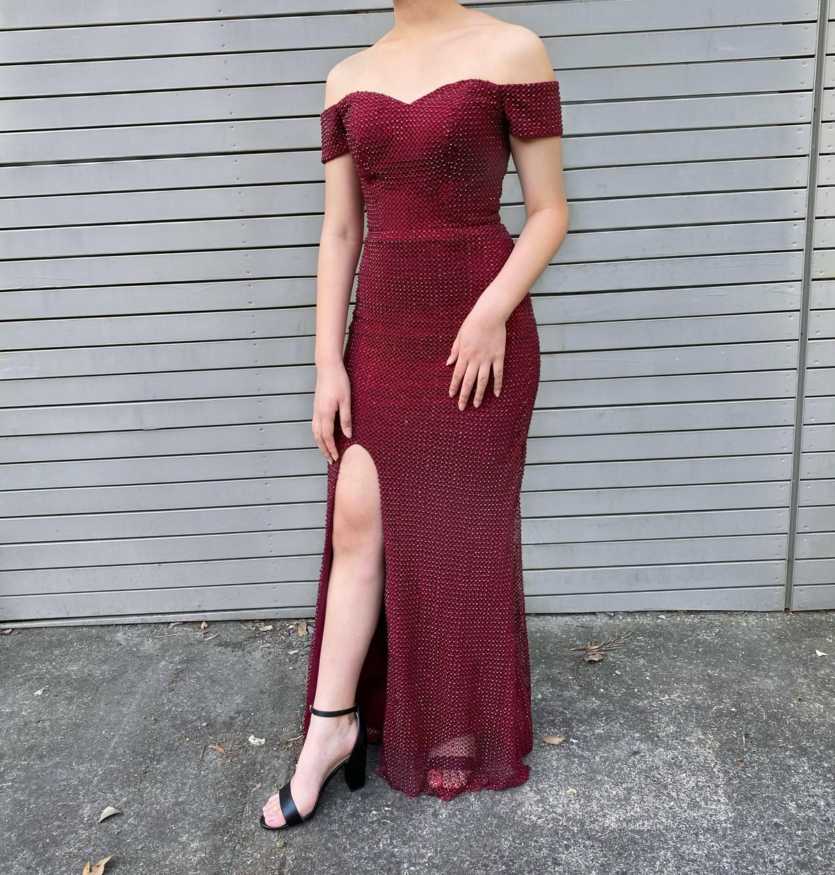 PORTIA AND SCARLETT Red Prom Dress Size 8 - Image 1