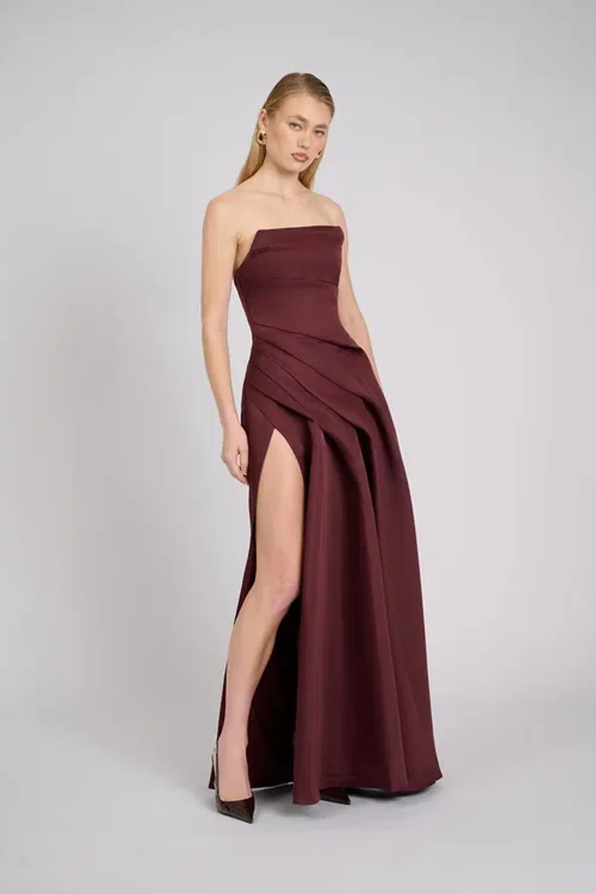 Eliya The Label Deanna Gown in Wine Size S / AU 8 - Image 2