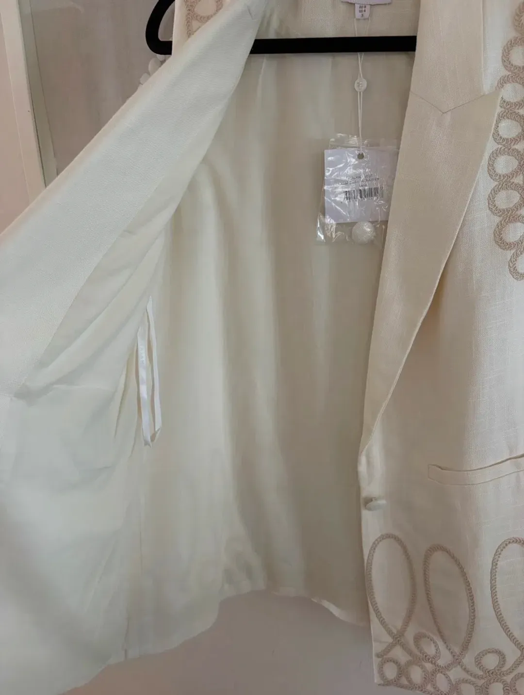 IXIAH Brand New Vest Size: AU 8 for rent on The Volte - main image