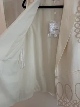 IXIAH Brand New Vest Size: AU 8 for rent on The Volte - image 8