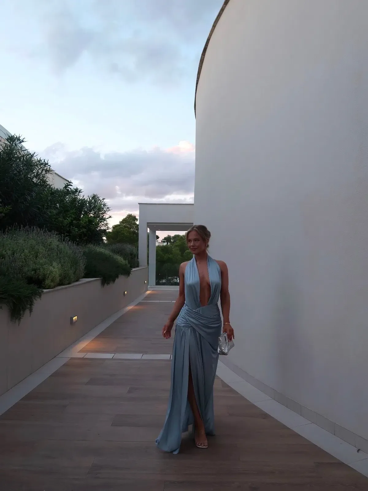 Courtney Zheng Selene Plunge Jersey Gown Blue size 8 - Image 4