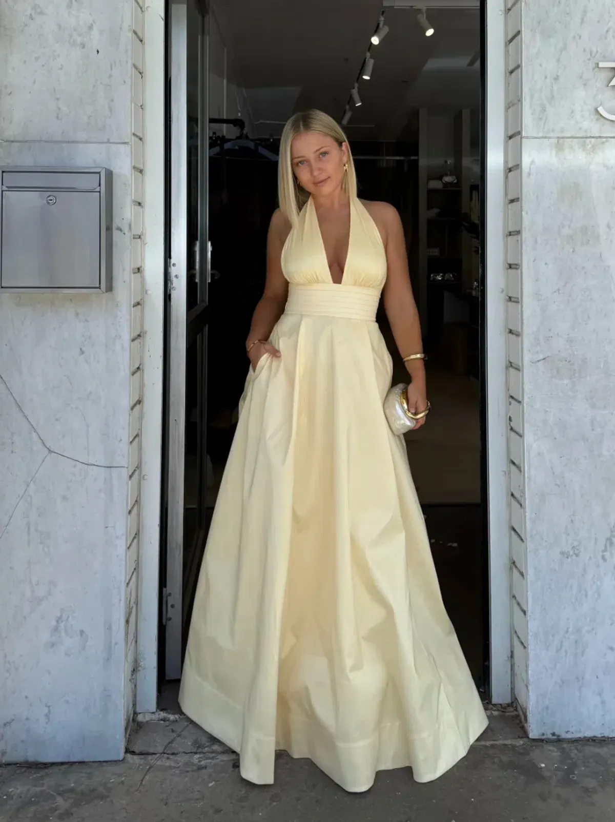 Hansen and Gretel Evalina Taffeta Gown Size 10 - Image 1