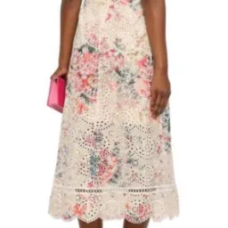 ZIMMERMANN Laelia Diamond Bralette Linen Midi Dress 0 Size 0 - 8 AU, Floral Lace outfit for rent on The Volte - image 5