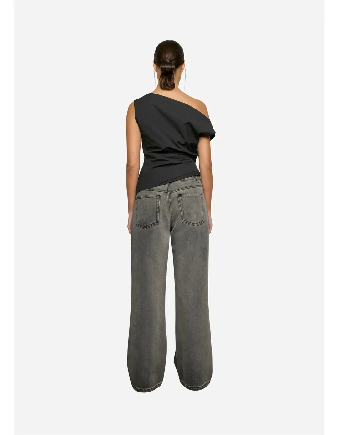 One Of Others Pallas Top Size 2 AU Cool Black for rent on The Volte - main image