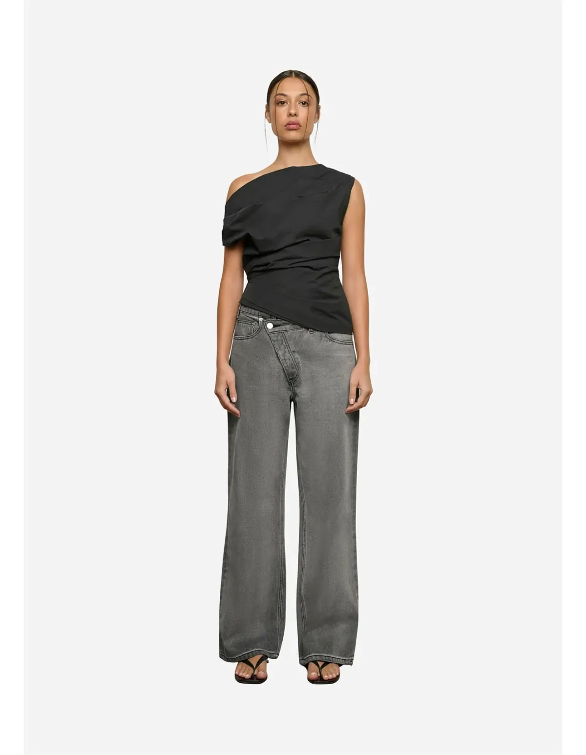 One Of Others Pallas Top Size 2 AU Cool Black for rent on The Volte - main image