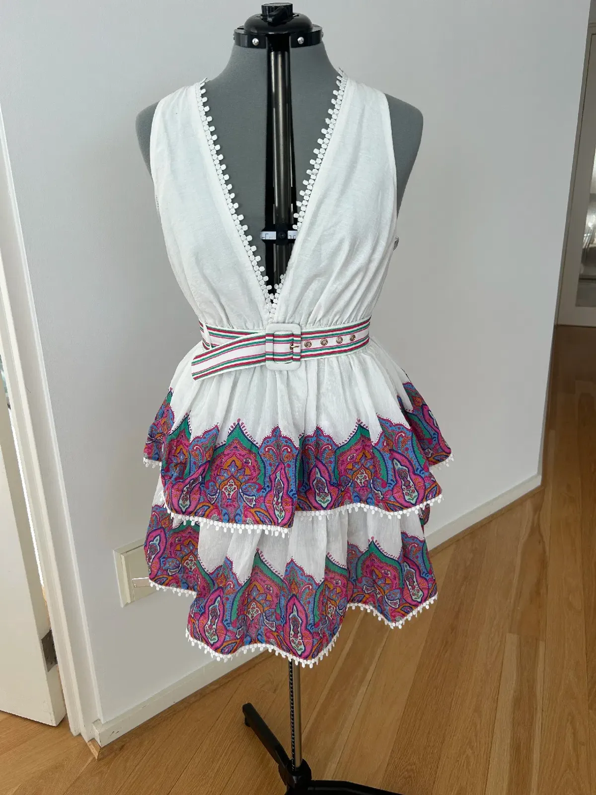 SHEIKE Valencia Dress – Paisley Print – Size 12 - Image 2