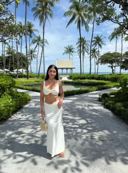 Natalie Rolt Inez size 8 White for rent on The Volte - image 2