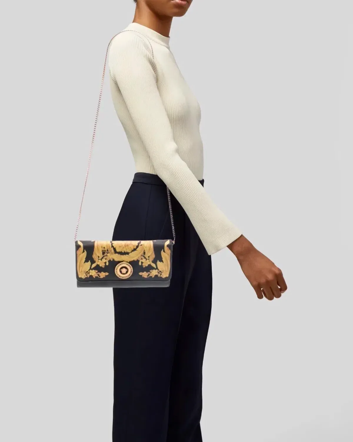 Versace classic Barocco print wallet on chain/crossbody clutch bag - Image 2