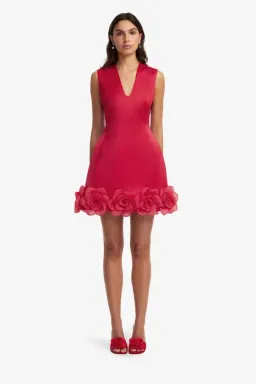 🥀 Leo Lin BREE V neck mini dress - Size 6 - Scarlett Red Floral outfit 🥀 for rent on The Volte - image 5