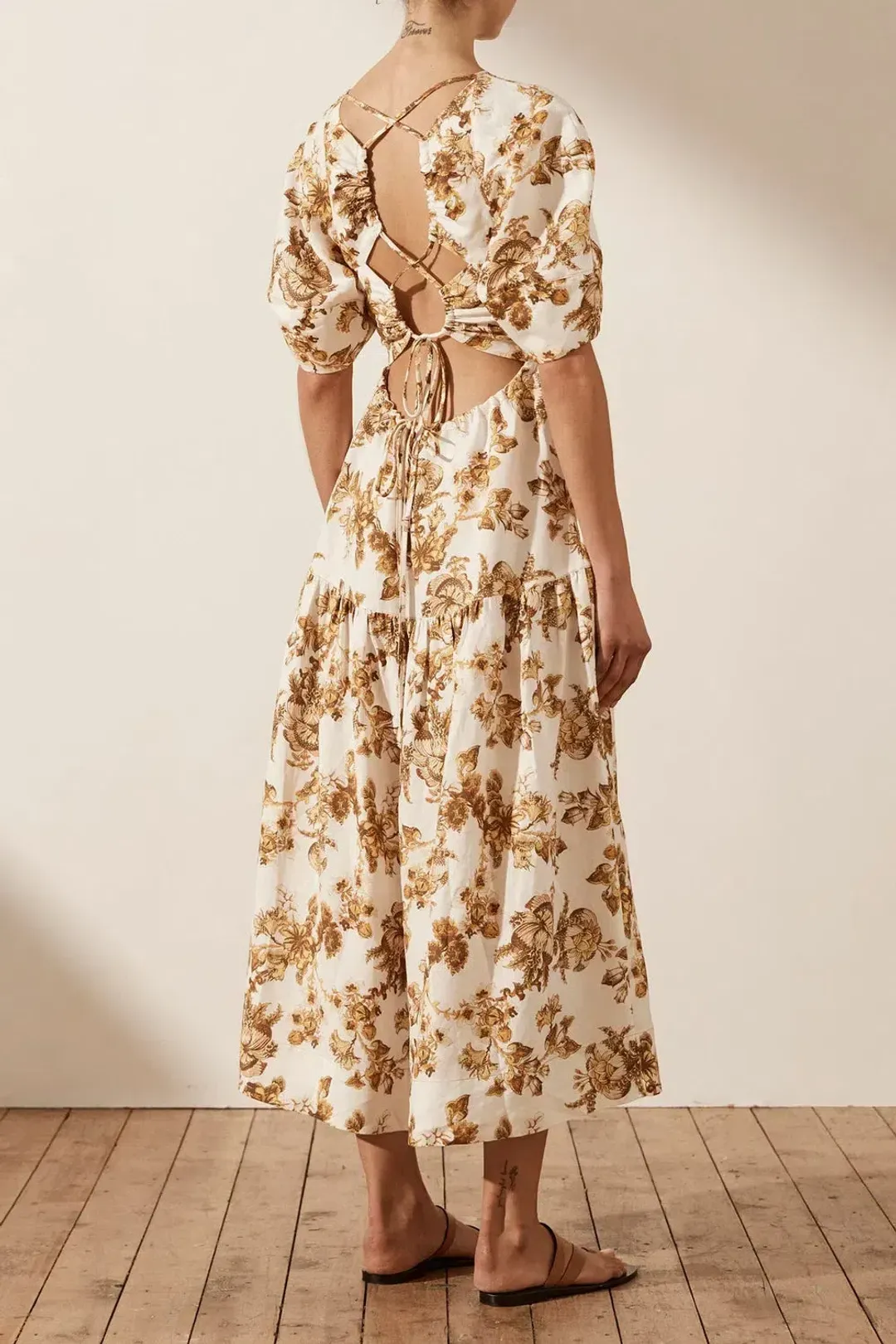 SHONA JOY BELLA LINEN SHORT SLEEVE MIDI DRESS FLORAL SIZE 8 / S for rent on The Volte - main image